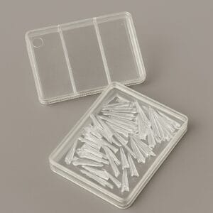 وج شفاف شیشه‌ای دندانپزشکی در جعبه برای ترمیم و ماتریکس بند.