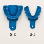 تری با دندان بالدار سایز کوچک تکسان - ابزار دندانپزشکی یکبار مصرف برای قالب‌گیری فک کوچک کودکان با دقت بالا.